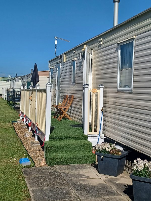 Kings Caravan Park - Aurelias Retreat