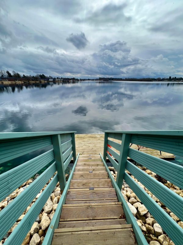 Lakeside Lodge