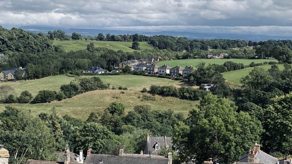 Leyburn Caravan Park - The Shawl Retreat