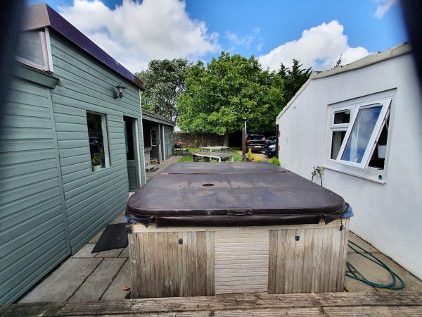 Linden Lodge