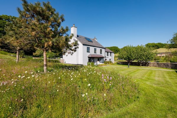 Llanfairtalhaiarn Retreats - Fronisaf