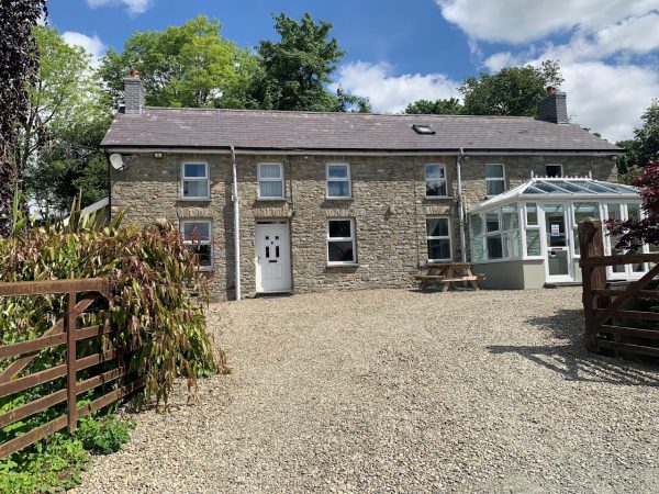 Llwyn Holiday Cottages - East Llwyn