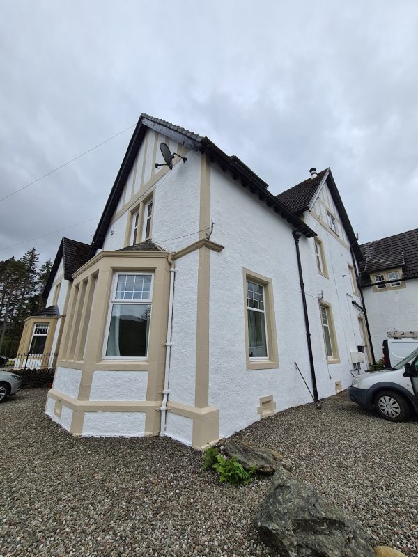 Lochside Holidays - Lochside House