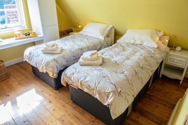 Low Key Luxury Properties - Hardy’s Cottage