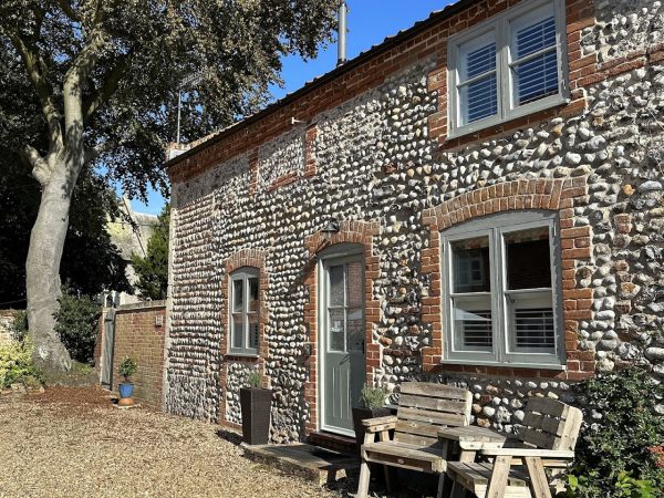 Marshgate Cottages - The Dairy