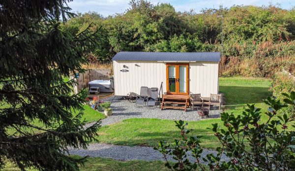 Martindale Shepherds Huts - Blue Bell