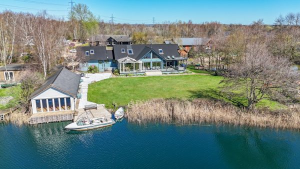Norfolk Lake House - The Boathouse