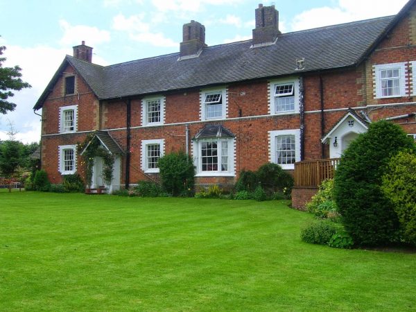 Offley Grove Farm - Shires Stable