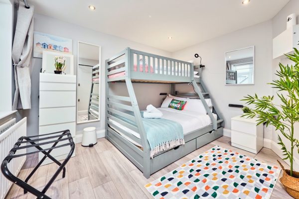 Portrush By The Sea - No.1 Princess Red Apartments