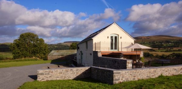 Red Kite Holidays - Felin Hedd
