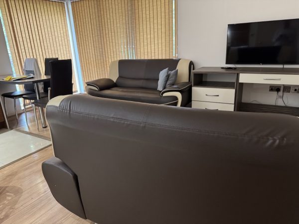 Renta Apartments 4 - 4