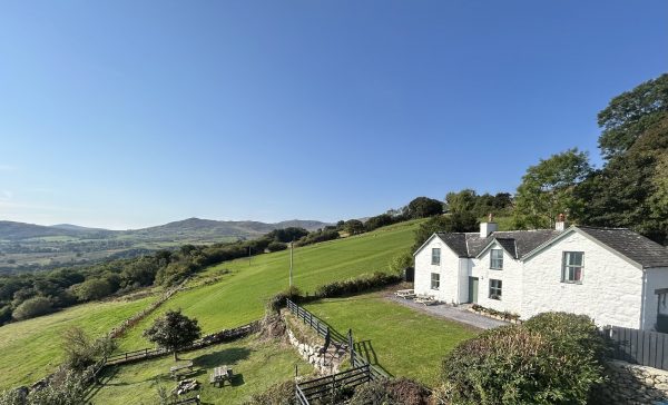 Rhiw Farmhouse