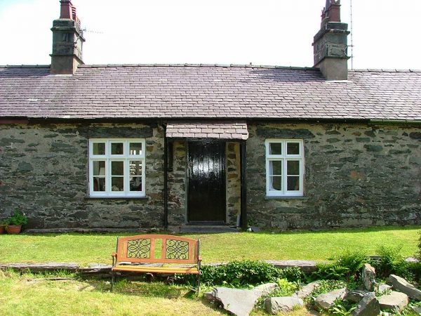 Riverbank Cottage