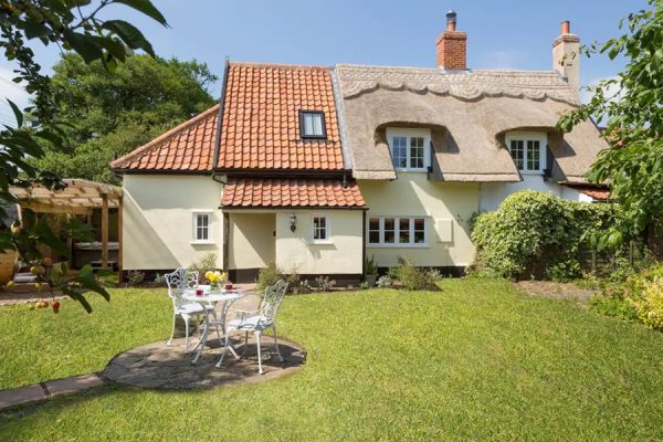 Serenity Cottages - Owls Hoot