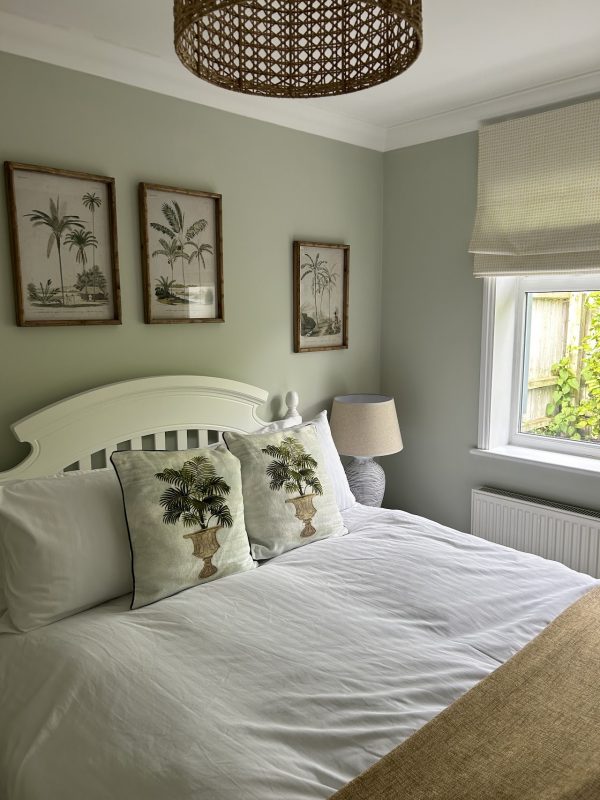 Shoreline Cottage