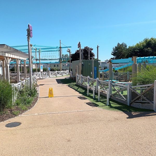 Simply Stays - Fanfare 90 at Caister Holiday Park