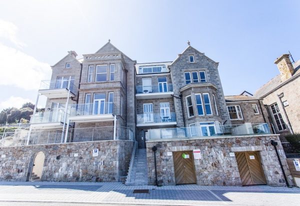 St Ives Apartment
