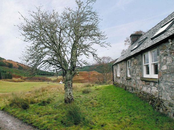 Strathconon Cottages - Glacour Studio