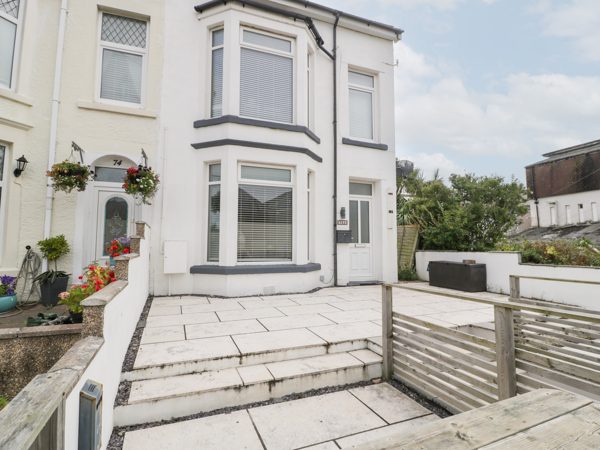 76A Mackworth Road