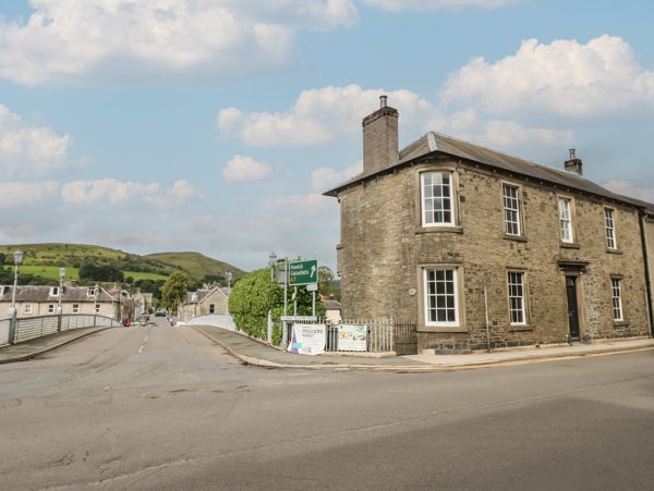 Eskvale House