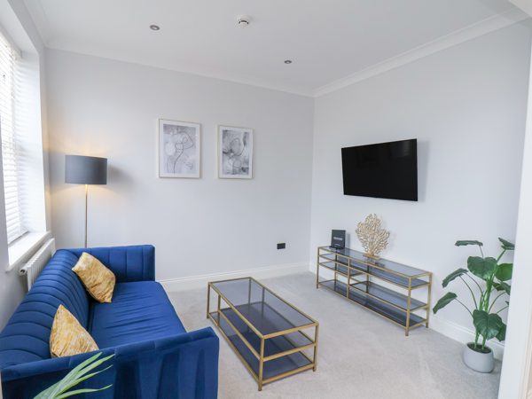 The Salisbury - 1 Bedroom Deluxe Apartment