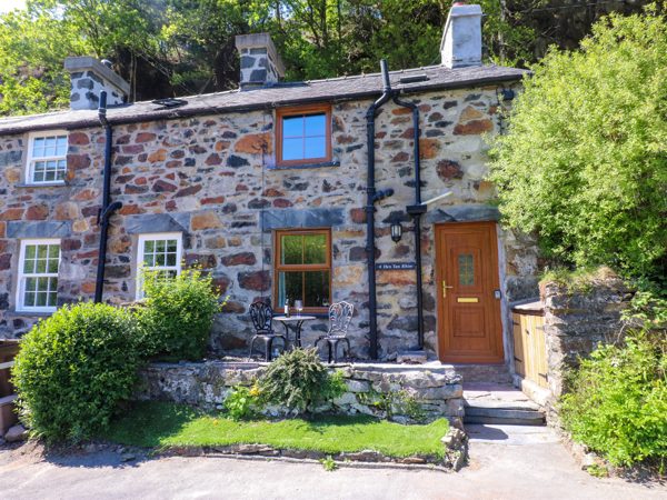 4 Old Tanrhiw