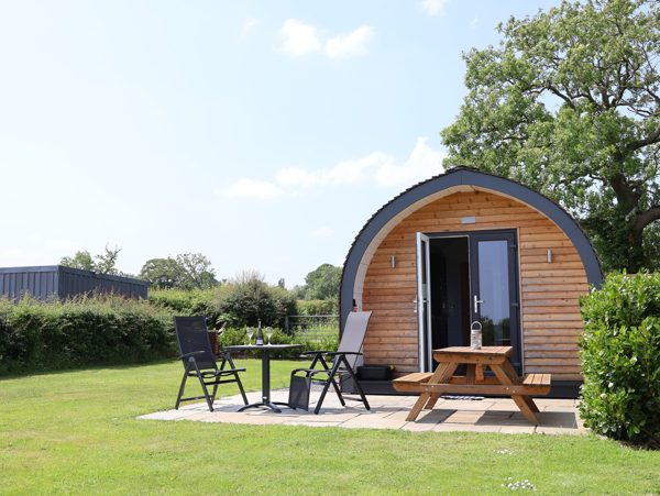 Honeypot Hideaways - Acacia