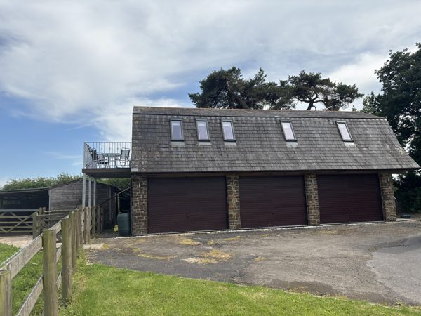Hayes Lodge Coach House