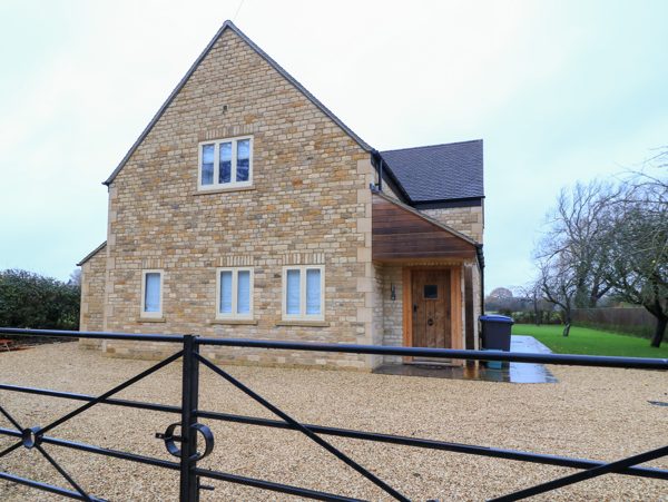 Peewit Coach House