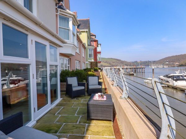26 Dart Marina