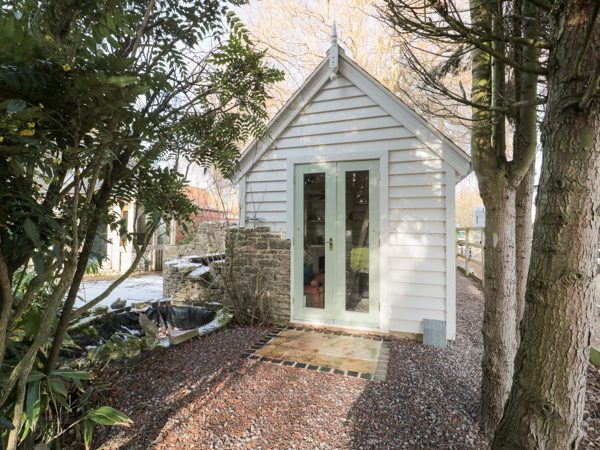 Shades Farm Summerhouse