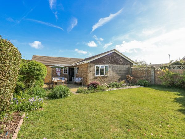 2 Trelawny Way