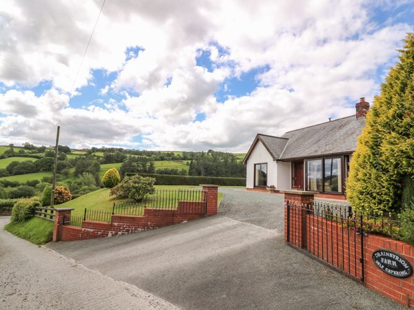 Drainbyrion Farm House