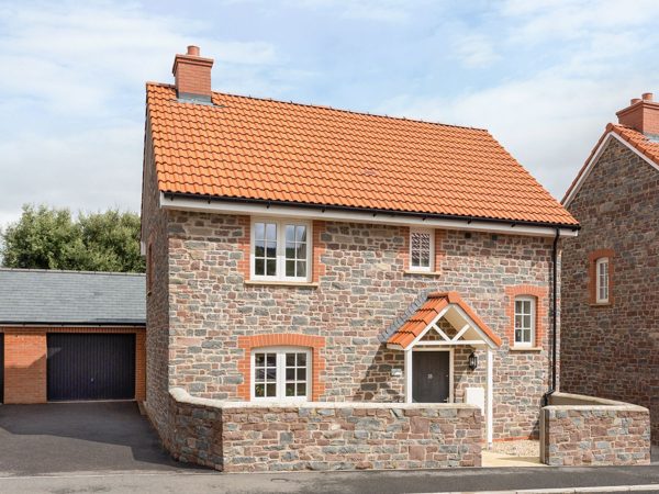 Tus Nua Cottage
