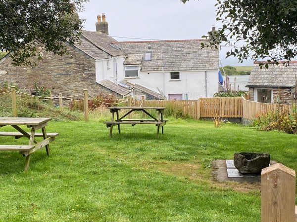 Treligga Farm Cottages - Honeysuckle