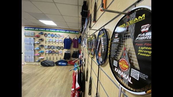 Badminton