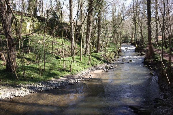 Llanferres