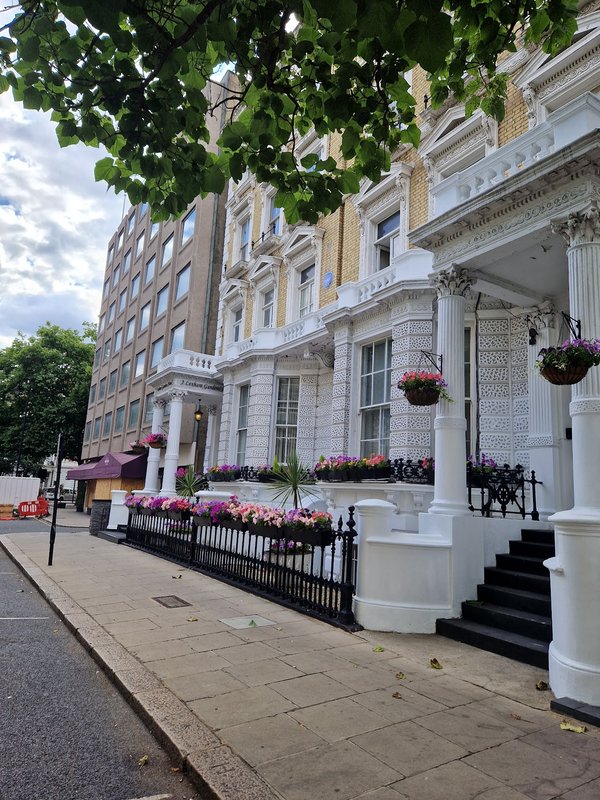 1 Lexham Gardens Hotel
