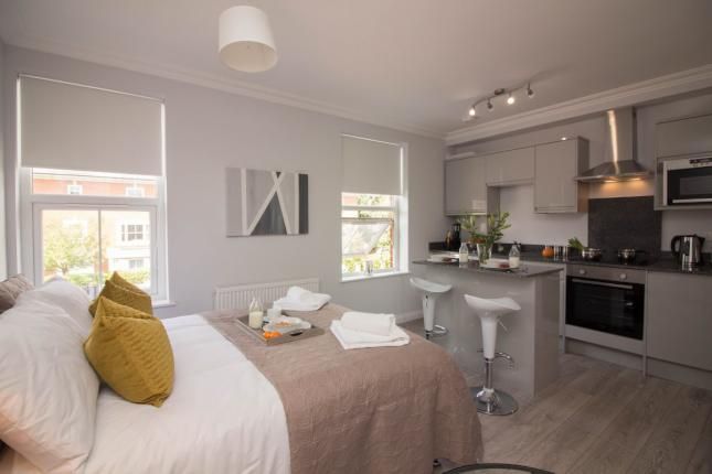 12 Helena Luxury Serviced Apartment