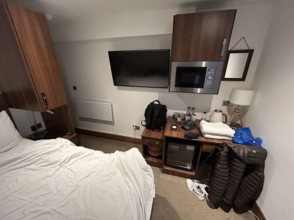 205 Earls Court Rooms