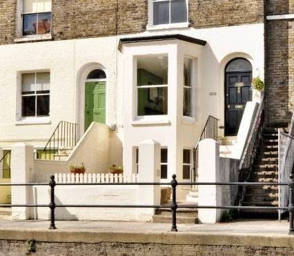299 London Road