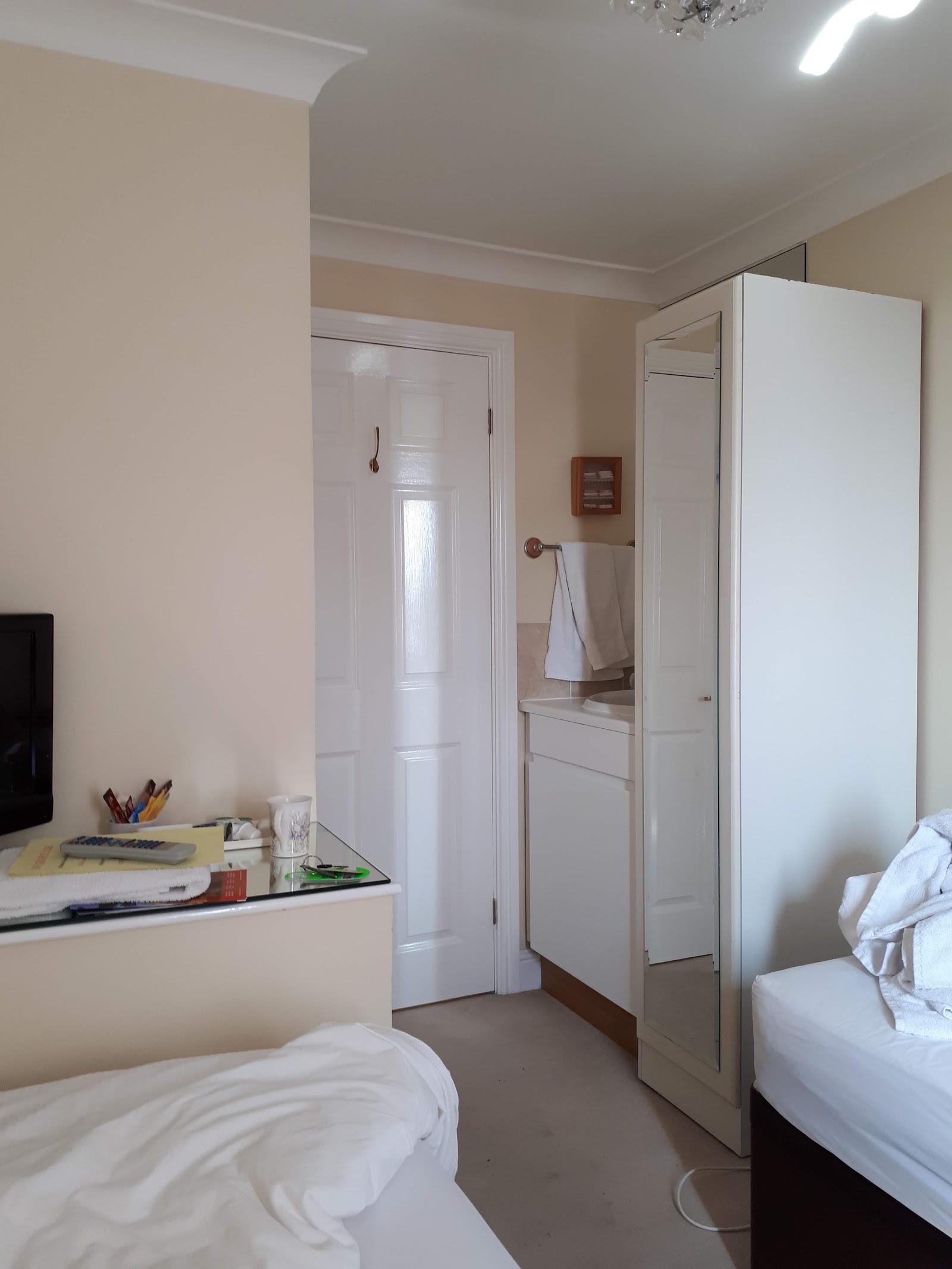31 Queens Road B&B