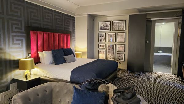 62 Castle Street Hotel