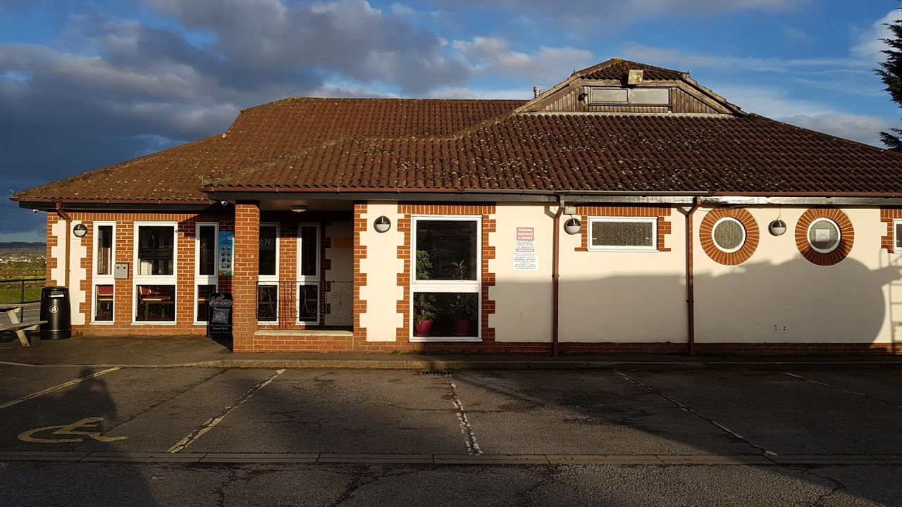A35 Pit Stop Rooms