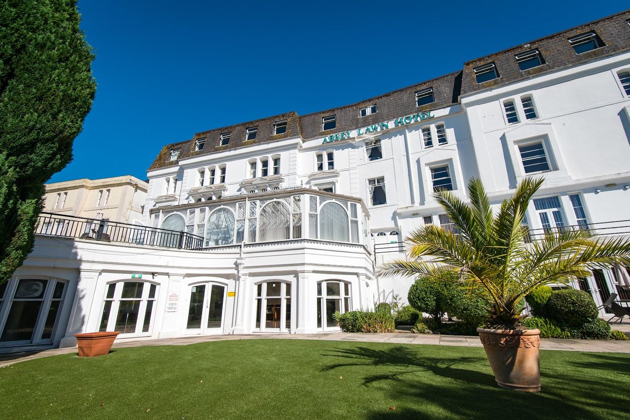 Abbey Lawn Hotel