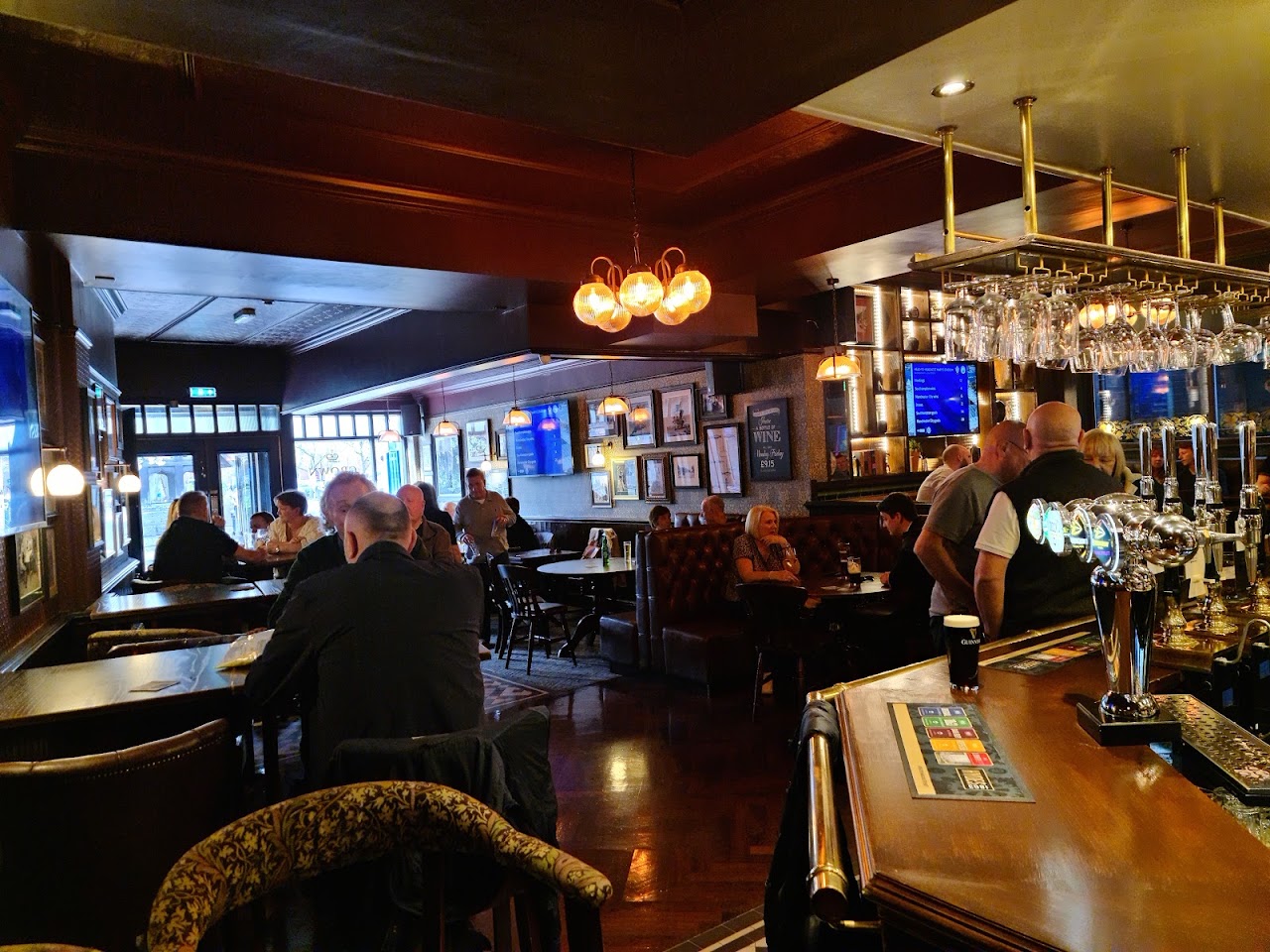 Abbeys Inn