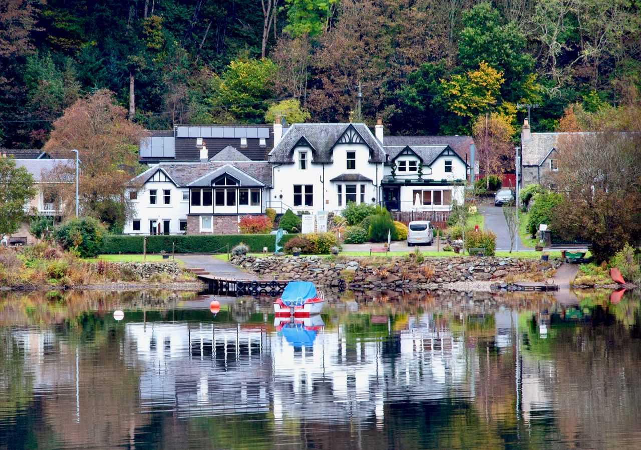 Achray House Hotel & Lodges