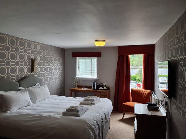 Achray House Hotel & Lodges