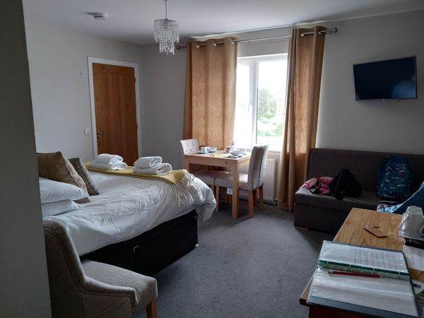 Air Leth Bed & Breakfast