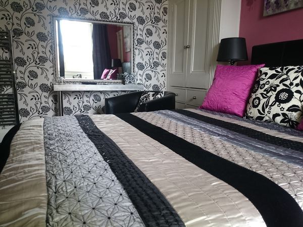 Albert Hotel